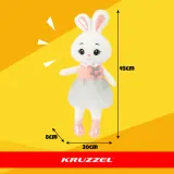 zbliżenie na miękką powierzchnię króliczka maskotki 45 cm