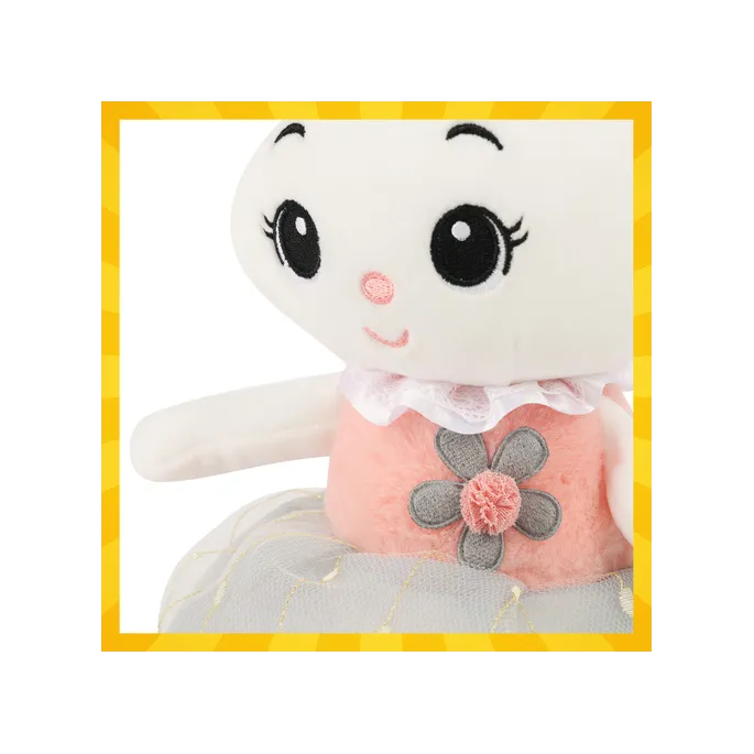 maskotka króliczek trzymana przez dziecko, rozmiar 45 cm