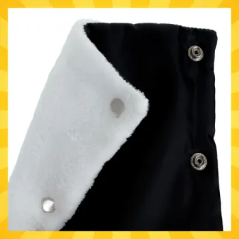 Detal ściągacza umożliwiającego dopasowanie mufek do rączki