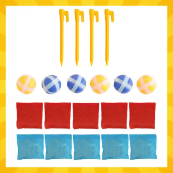 Gra Rzut piłeczką Kruzzel 26751 podczas rodzinnej zabawy w ogrodzie