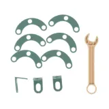 zestaw kluczy i śrubokręt ręczny obok śrubek i kolorowych kołków