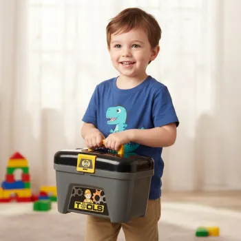 zestaw narzędzi dla dzieci na tle kolorowego opakowania