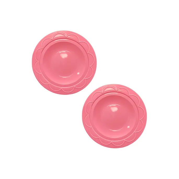 zbliżenie na kolorowe sztućce z zestawu do zabawy