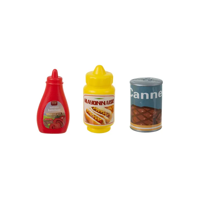 różnorodne produkty spożywcze z zestawu kuchennego dla dzieci