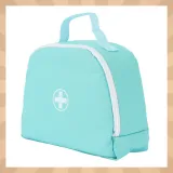 zbliżenie na model szczęki z zębami z zestawu doktora