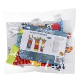 zbliżenie na pluszowe zwierzątka na grzechotkach dla niemowląt kruzzel