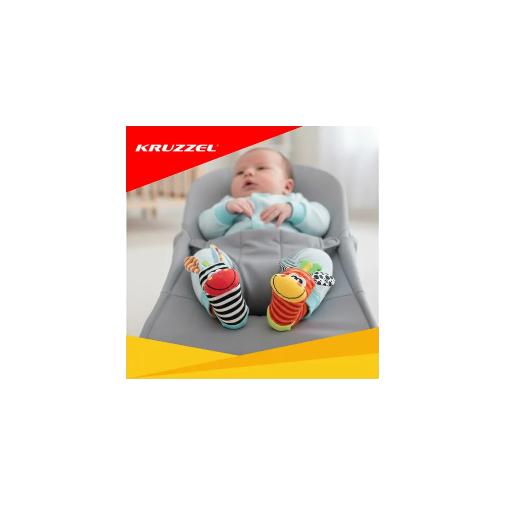 detal grzechotki z motywem zwierzątka na opasce na rączkę