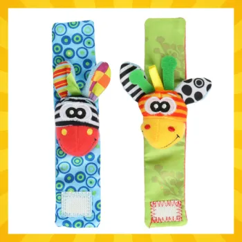 grzechotki dla dzieci z kontrastowymi wzorami i rzepami