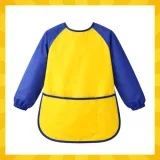 fartuszek kruzzel na płasko, widok całościowy