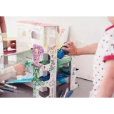 elementy parkingu z wytrzymałej tektury przed montażem