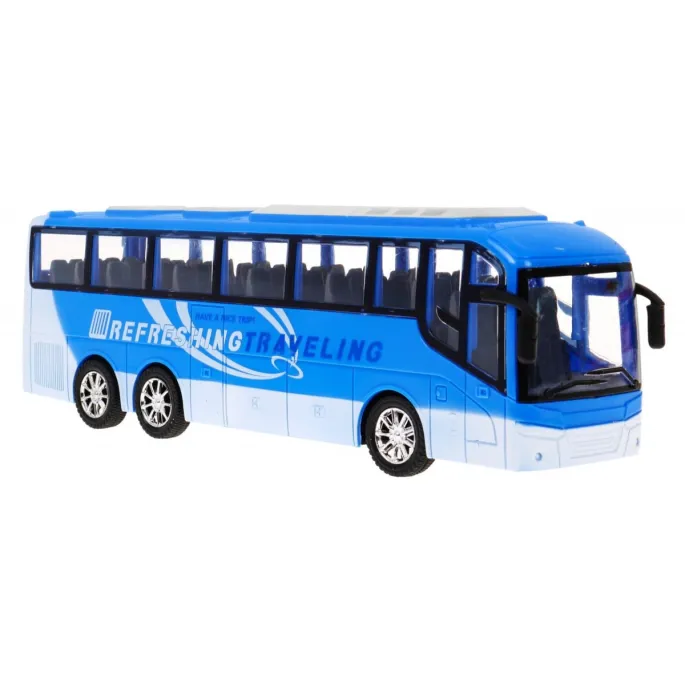 Zbliżenie koła i detali jednego z autobusów dziecięcych