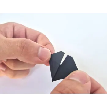 Elementy zestawu Origami 3D wraz z instrukcją i naklejkami