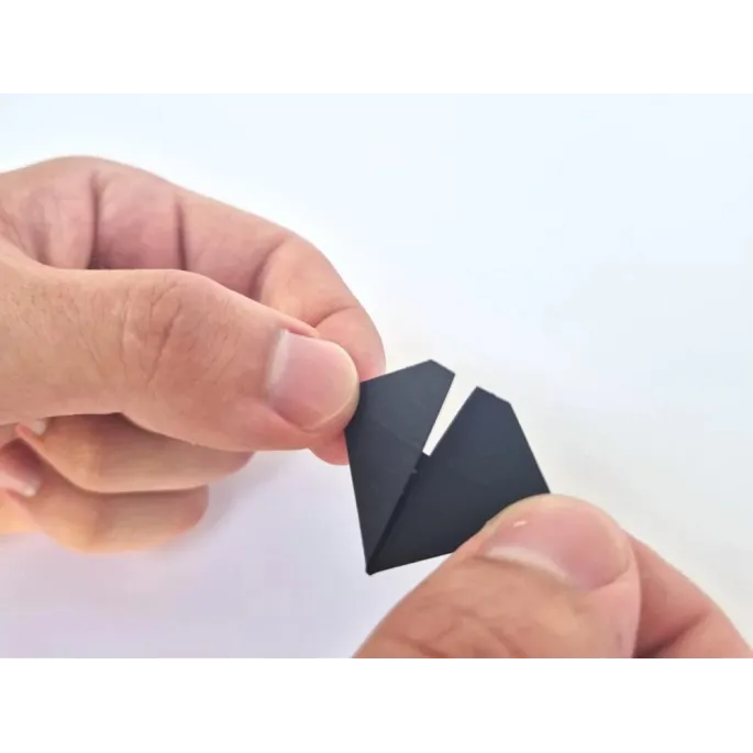 Elementy zestawu Origami 3D wraz z instrukcją i naklejkami