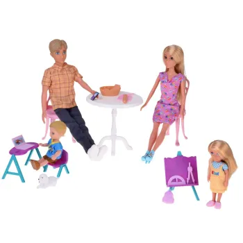 akcesoria szkolne, ławka i tablica na tle rodzinnych lalek