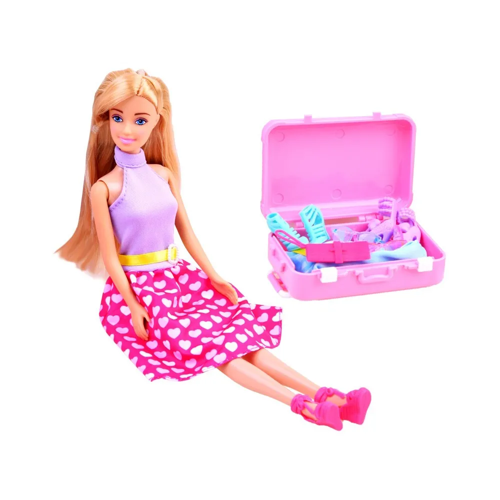 Wyposażenie komody z wysuwanymi szufladami i drobiazgami