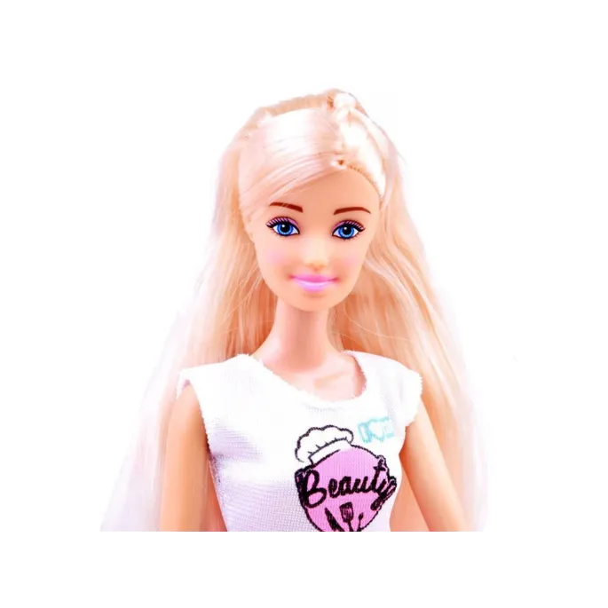 Kompaktowy układ dwóch meblościanek do zabawy w kuchnię