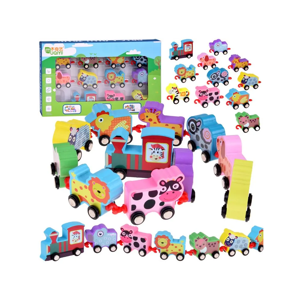 drewniany pociąg ze zwierzątkami w komplecie jedenastu elementów