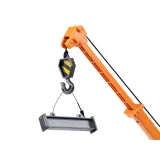 widok całego dźwigu toy z perspektywy dziecka