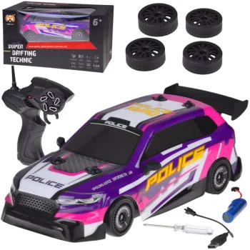 auto do driftu rc z podświetleniem led na białym tle