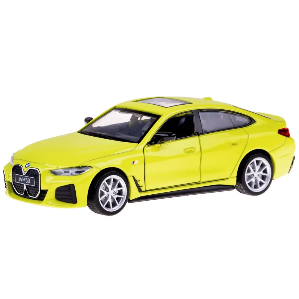 zbliżenie na detale metalowej karoserii bmw i4 m50 gran coupe