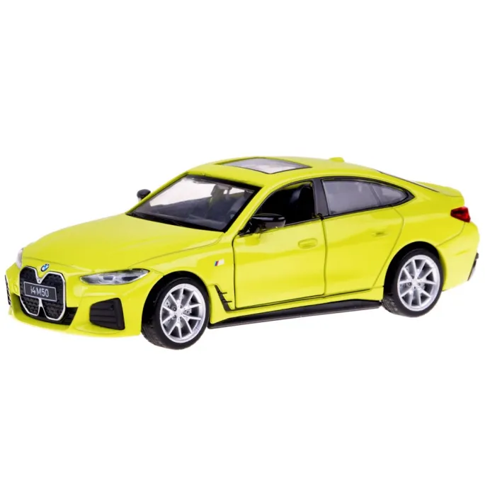 zbliżenie na detale metalowej karoserii bmw i4 m50 gran coupe