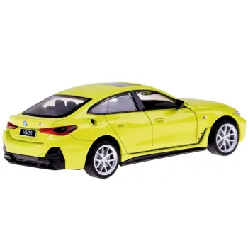 widok z tyłu na światła modelu bmw i4 m50 gran coupe