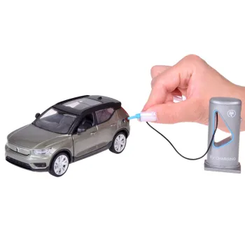 volvo xc40 z efektem uruchomionych świateł i dźwięków