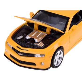auto chevrolet camaro ss 1:32 na gładkiej powierzchni gotowe do jazdy