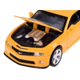 auto chevrolet camaro ss 1:32 na gładkiej powierzchni gotowe do jazdy