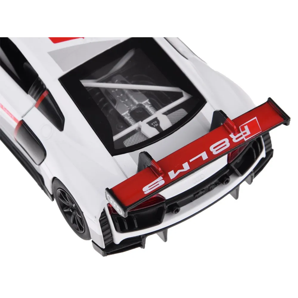 zbliżenie na przednie światła modelu Audi R8 LMS