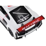 zbliżenie na przednie światła modelu Audi R8 LMS