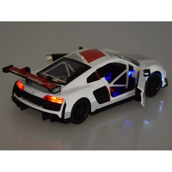 tył sportowego Audi R8 LMS z efektownymi światłami