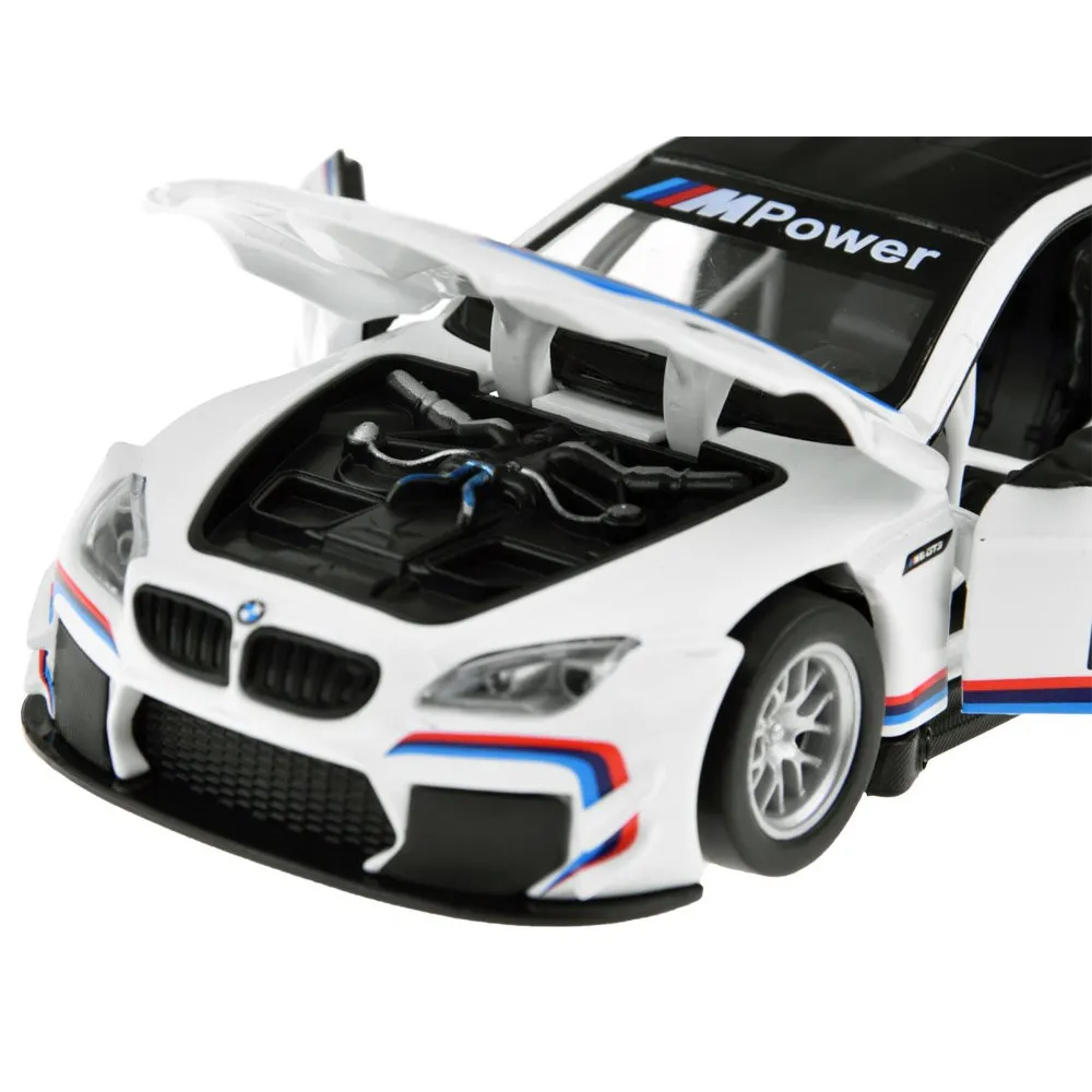 detal karoserii modelu bmw m6 gt3 z napisem gt3 na drzwiach