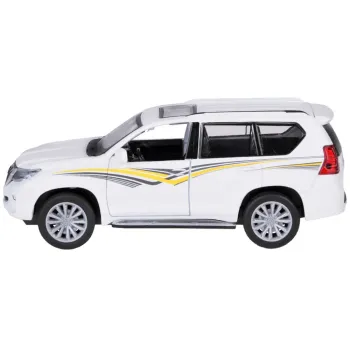 Widok otwartych drzwi metalowego SUV-a TOYOTA LAND CRUISER PRADO