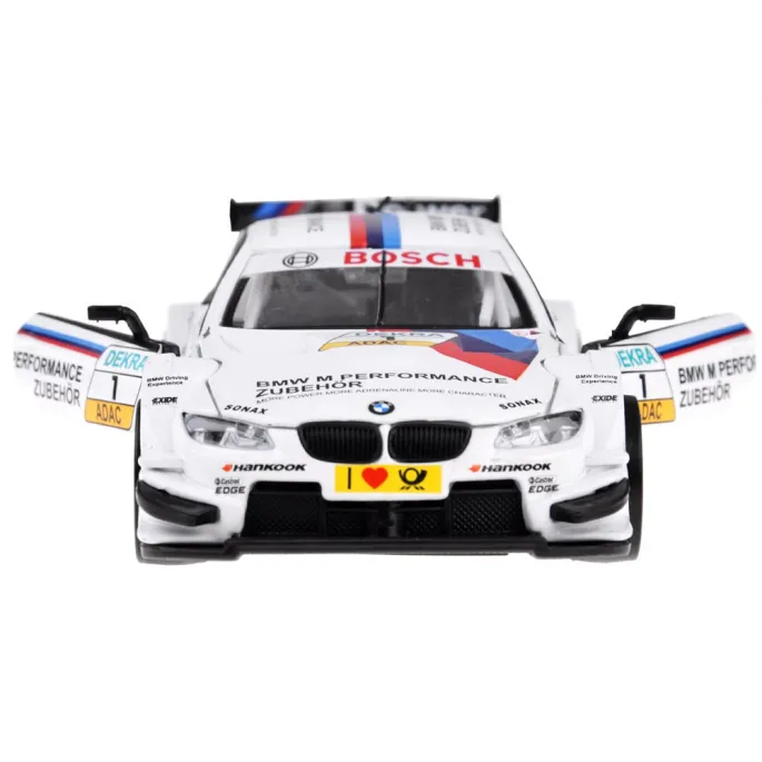 otwarte drzwi bmw m3 dtm prezentujące realistyczne detale