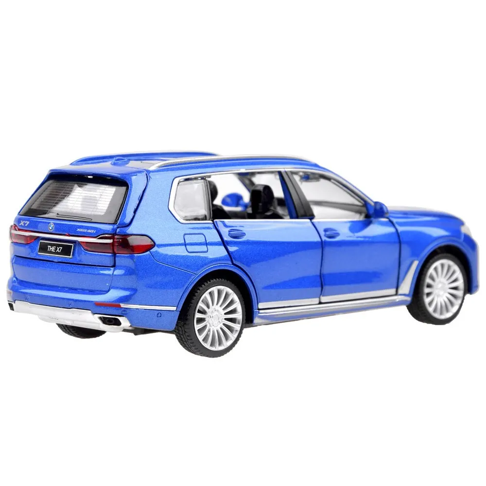 Widok na świecące światła przednie i tylnie modelu BMW X7