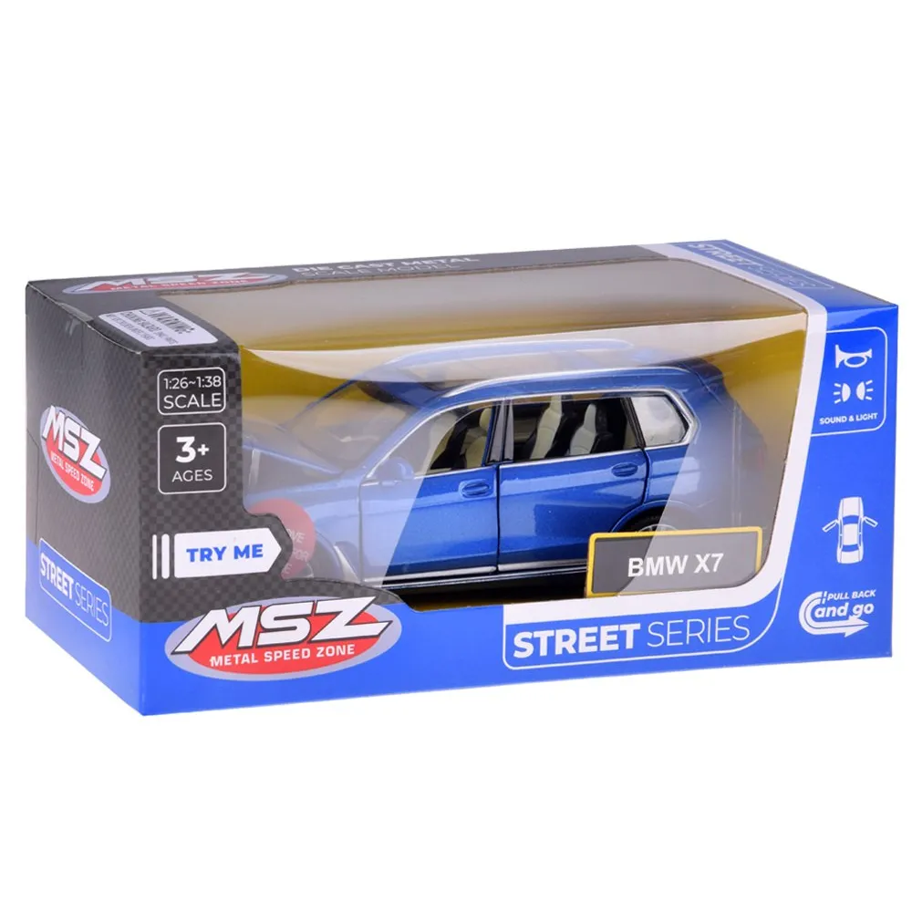 BMW X7 1:32 ustawione na podłożu, gotowe do dynamicznej jazdy