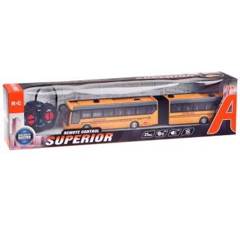 wnętrze zabawkowego autobusu rozświetlone czerwono-niebieskimi diodami