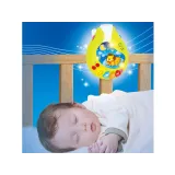 karuzelka z włączoną lampką i widocznym subtelnym światłem