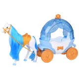 zestaw do zabawy: lalka, koń i karoca na tle kolorowego pudełka