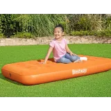 zbliżenie na welurową powierzchnię materaca dziecięcego bestway