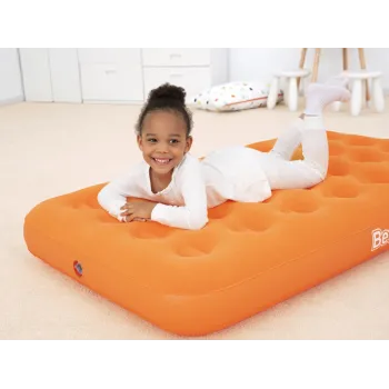 widok materaca dziecięcego z boku, podkreślona wysokość 18 cm