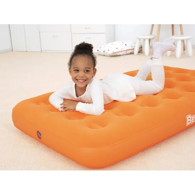 widok materaca dziecięcego z boku, podkreślona wysokość 18 cm