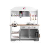 duży biało-szary zestaw kuchenny z blatami i szafkami