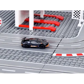 pilot do zdalnego sterowania auta na wyścigowym torze bugatti