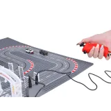 cały rozłożony zestaw z elementami toru, autami i akcesoriami