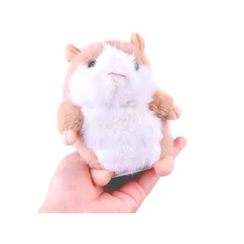 Zbliżenie na twarz gadającego chomika zabawki