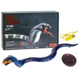 zabawka cobra rc podczas jazdy na podłodze