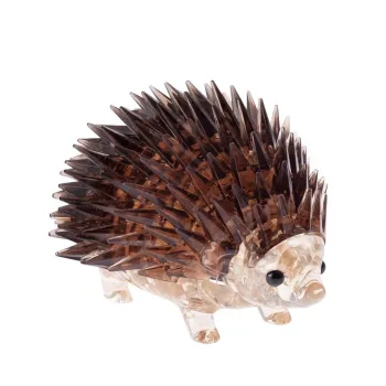 przezroczysta figurka jeża z puzzli 3d crystal puzzle na białym tle