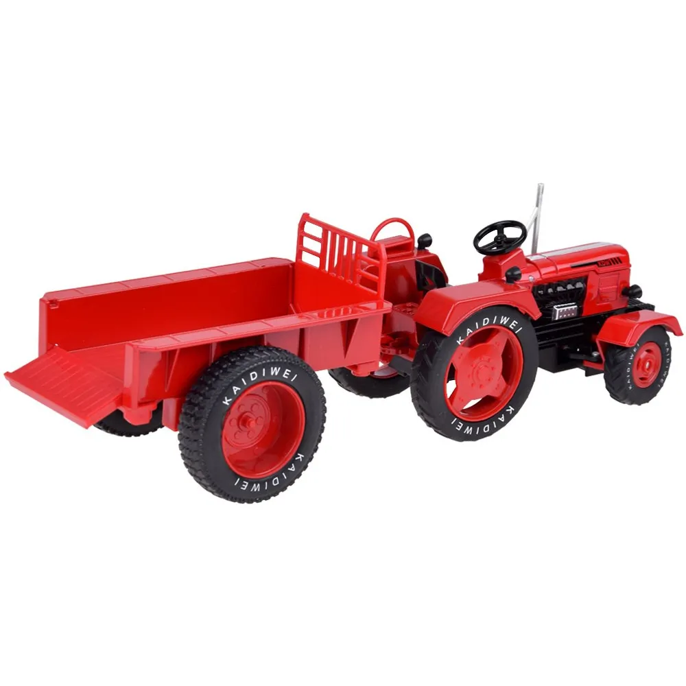 przyczepka traktora odczepiona obok pojazdu